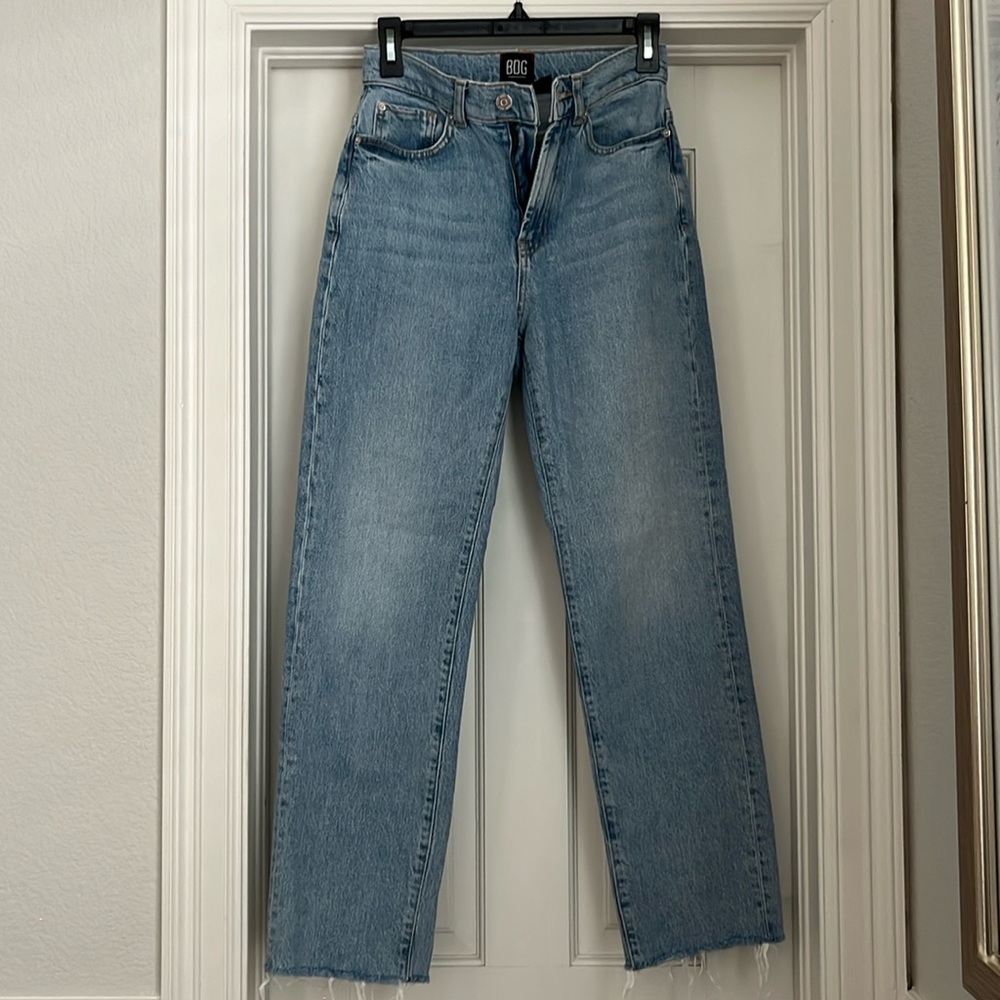 BDG medium wash straight leg jeans size 24